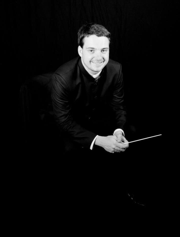 1003817_582324341807825_899470885_n