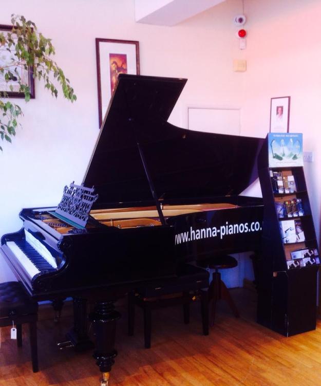 1452077_600409663360040_497822147_n