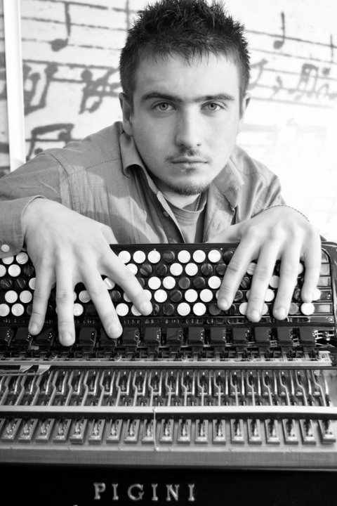 6ebf9f_6cd64976f4878aec1230604fb9fddc09